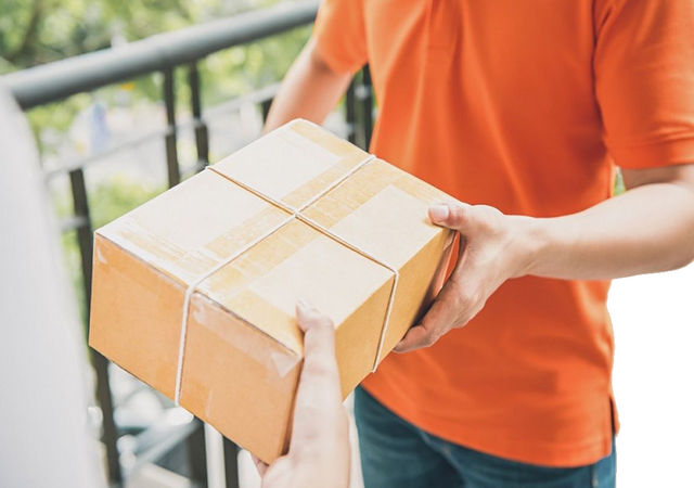 Pengiriman Paket dan dokumen